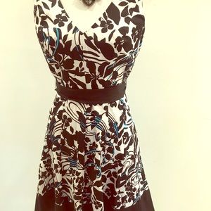 Jones Wear Black White & Blue Fit & Flair Dress  8